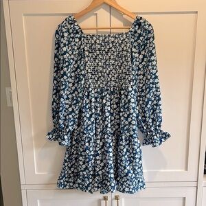 Floral Blue and White Boho Dress Elastic Bust Flowy Long Sleeves Size Small